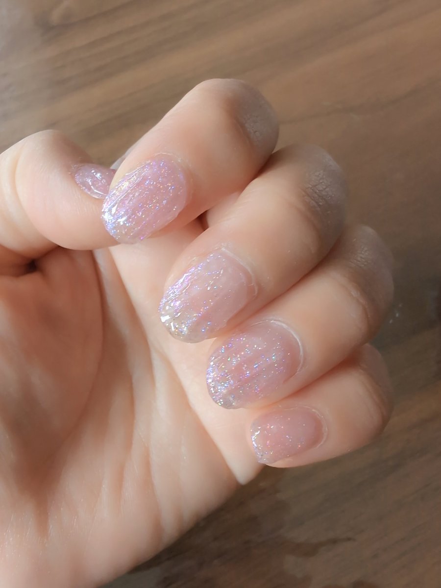 yya___b's tweet photo. ユニコーン🦄
バカラネイル💅といえるのだろうか😂😂
セリアのクレイジェル使用✨

#セルフネイル
#セリアネイル
#ネイル工房
#ネイル好き https://t.co/UjWh98o6JH