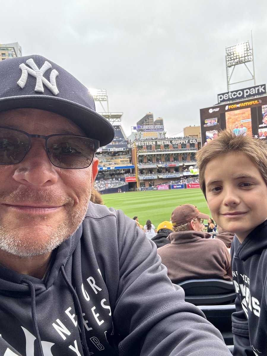johnnyv3663's tweet photo. Go Yanks https://t.co/c6NntTDuK8