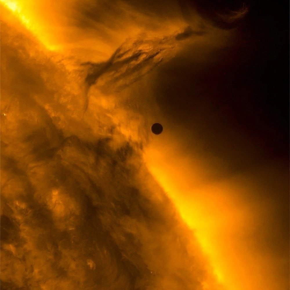 Incredible view of Mercury against the background of the Sun ☀