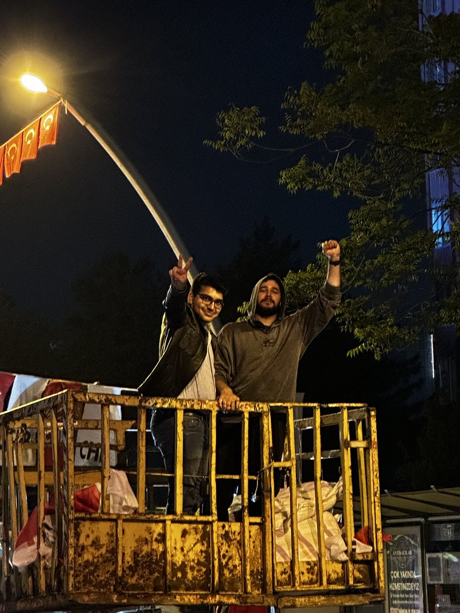chpyenigenc's tweet photo. Tandoğan Meydanı bayraklama çalışmamız tamamlandı.✅ https://t.co/ac80bLt0Di