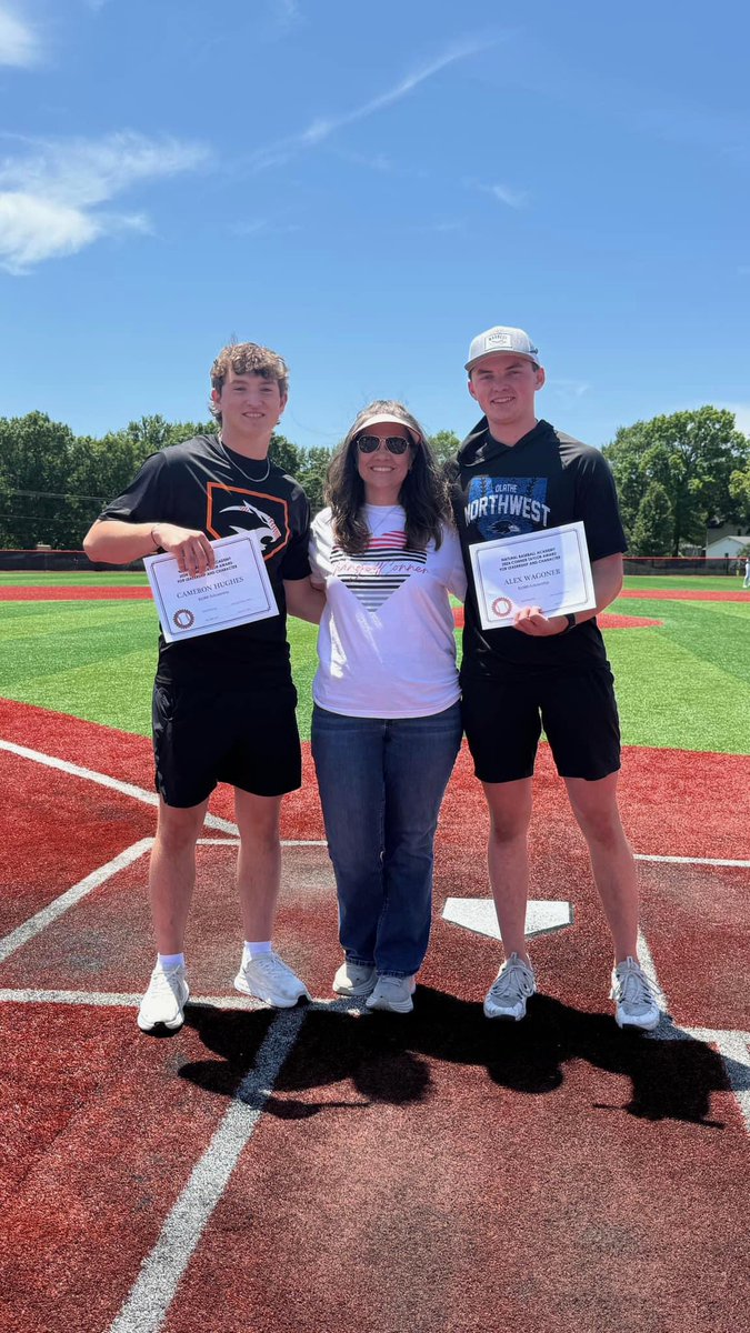 Aaron Hughes tweet media