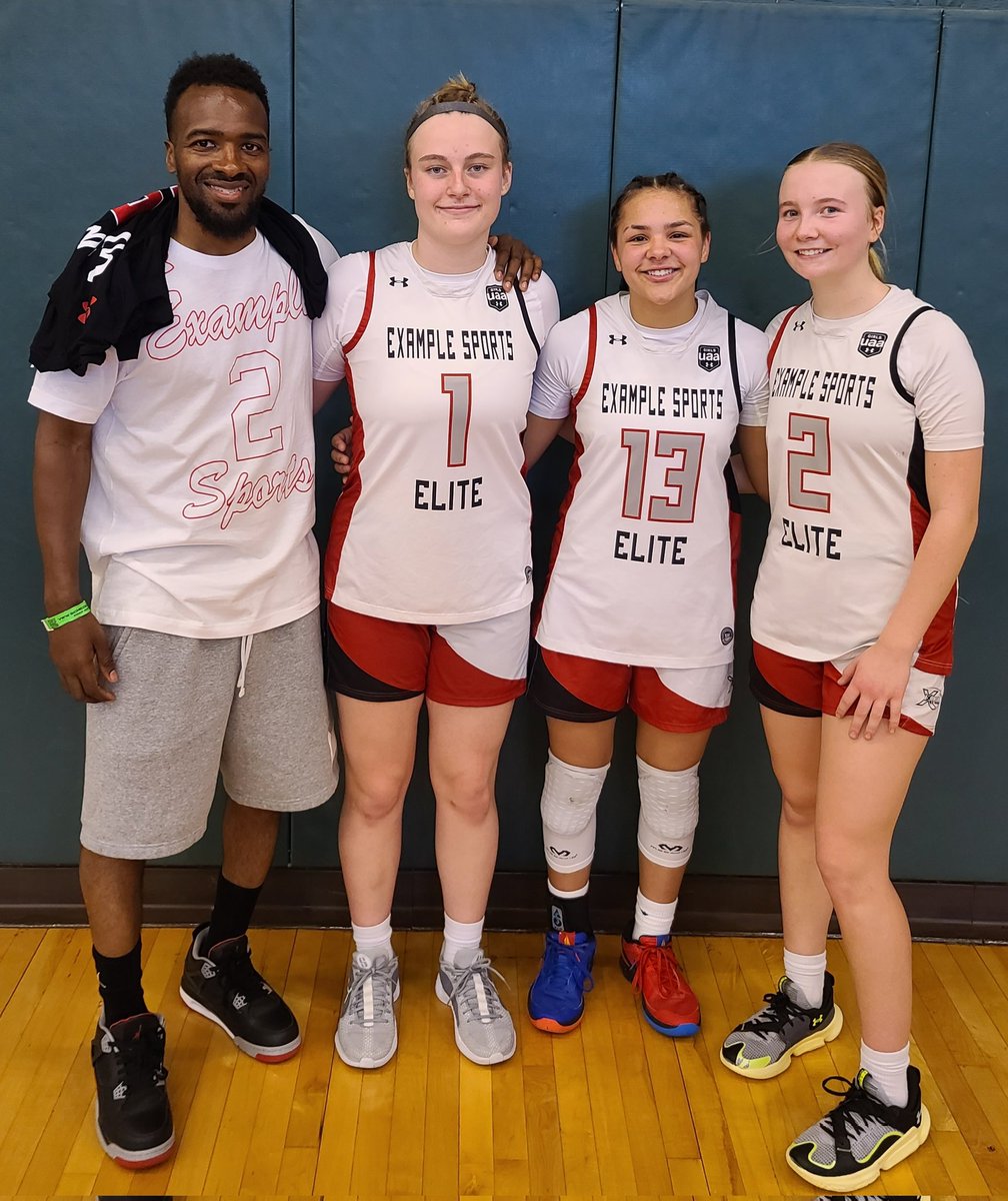 1 of my favorite trios, Love how these 3 compete and get after it! They've been playing really good Basketball! The Example Fam loves them! @marti_isla @Jossyj22 @AlainaD04