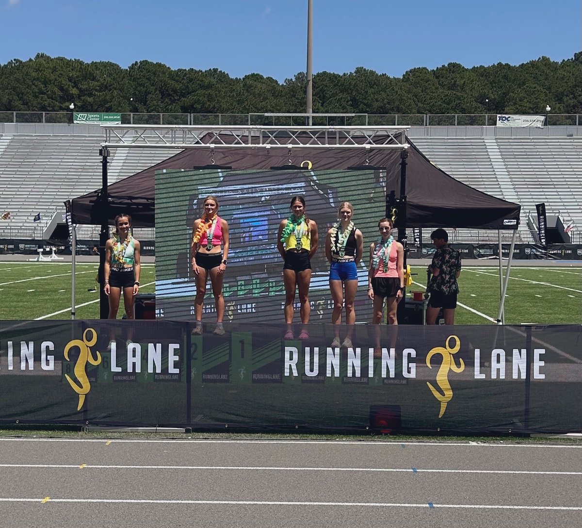 Had a great time at Running Lane Championship in Alabama, great competition! 800 400🥉 tx.milesplit.com/athletes/13769…