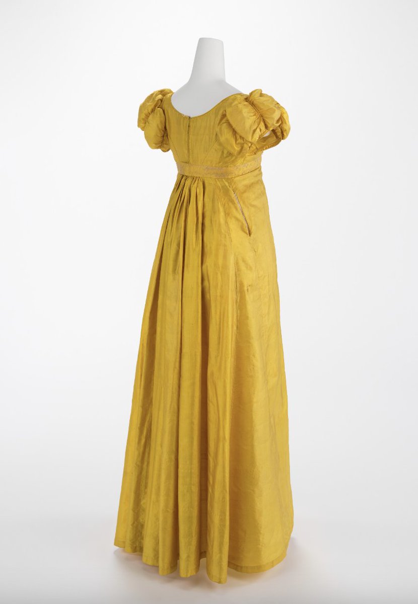 LaurenCDeutsch's tweet photo. #Ootd is this 1804-15 gown. It has the typical high-empire waist of the Regency period, but there are some more interesting features, like the gathers in the back that make a slight train and the Renaissance-inspired sleeves. So gorgeous. #YellowMay @metmuseum #Fashionhistory https://t.co/v97kYNh2rV