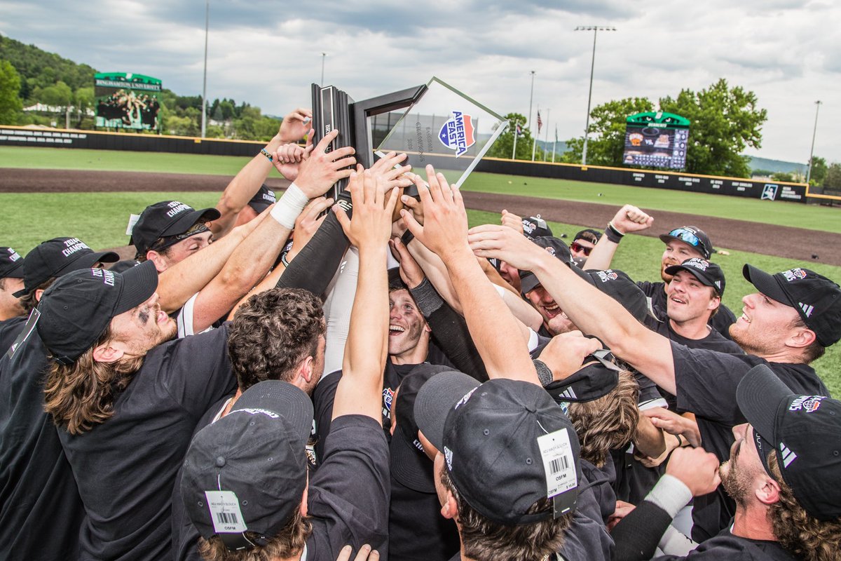 Bryant Baseball tweet media