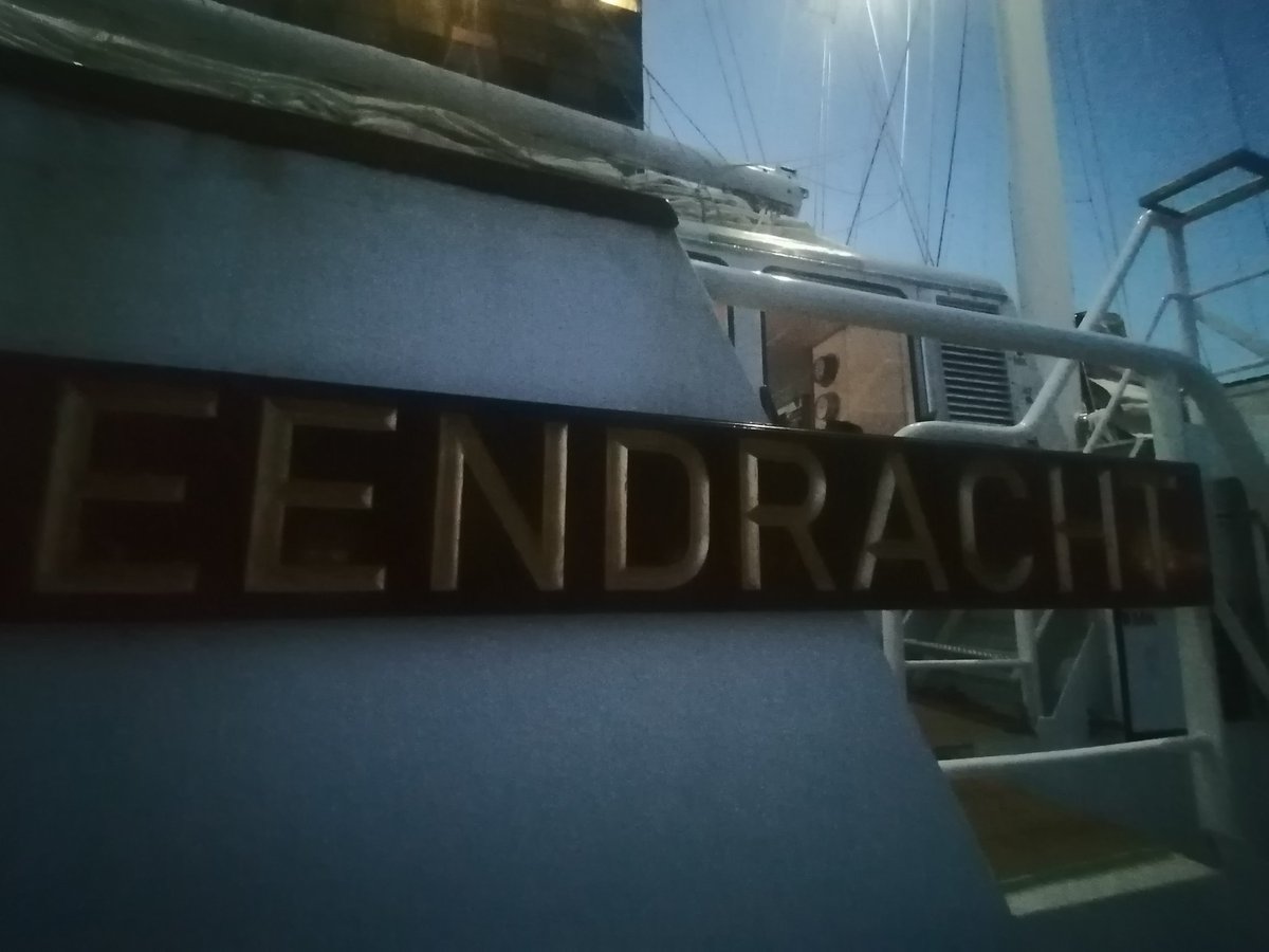 ScheepjesS's tweet photo. Vanavond aanboord van de Eendracht gestapt. Morgen vertrekken we naar zee, Lekker een weekje zeilen. heb er zin in! 💪
#Eendracht #stcgroup #bootjeskijken https://t.co/RtPNOoYne9