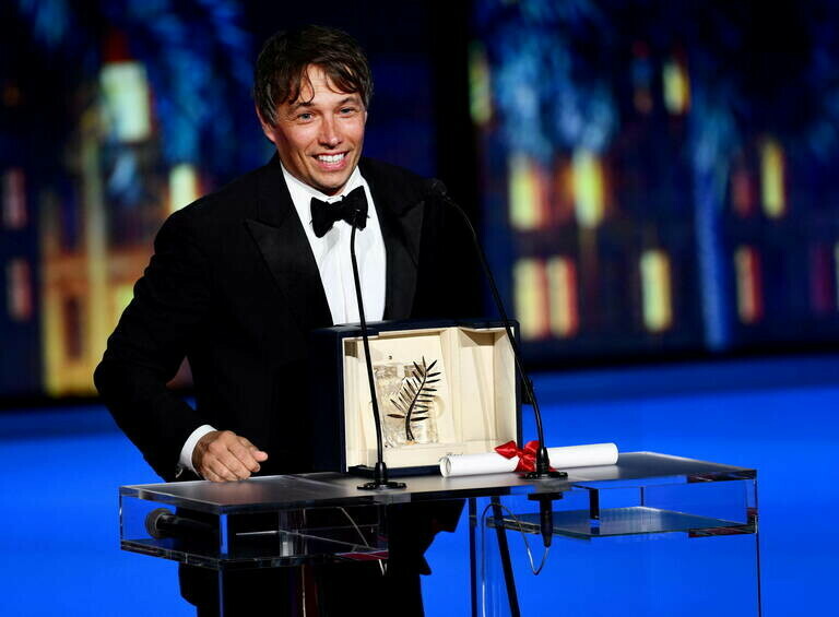 #Cannes2024. L’Américain Sean Baker remporte la palme d’or pour 'Anora', hommage aux travailleuses du sexe. ➡️ l.humanite.fr/Ml4