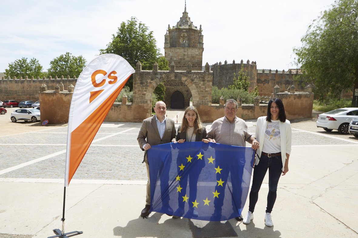 Ciudadanos Aragón (@cs_aragon) on Twitter photo Hoy #EquipoEspaña <a href="/Cs_Aragon/">Ciudadanos Aragón</a> <a href="/CiudadanosCs/">Ciudadanos 🇪🇸🇪🇺</a> <a href="/MarianaBoadella/">Mariana Boadella</a> visita monasterio de veruela #VeraDeMoncayo #Tarazona #Aragon Hoy #EquipoEspaña <a href="/Cs_Aragon/">Ciudadanos Aragón</a> <a href="/CiudadanosCs/">Ciudadanos 🇪🇸🇪🇺</a> <a href="/MarianaBoadella/">Mariana Boadella</a> visita monasterio de veruela #VeraDeMoncayo #Tarazona #Aragon