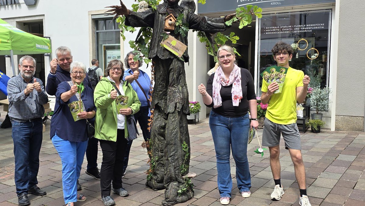 Alle Daumen sind gedrückt fűr unsere Freund:innen in Eisenach/Wartburgkreis und in ganz #Thüringen ! ⁦<a href="/GruenePB/">Grüne Paderborn</a>⁩ ⁦@Gruene_TH⁩ ⁦<a href="/gj_thueringen/">Grüne Jugend TH</a>⁩ ⁦@a_hundert⁩ #Kommunalwahlen