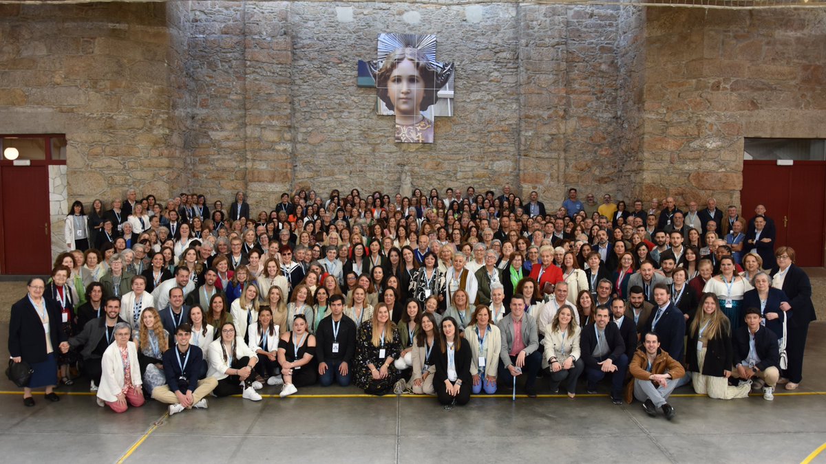 ¡Gracias a todos los que participasteis en la celebración de nuestro, vuestro, Centenario!
¡Ha sido un día lleno de reencuentros y mucha mucha alegría y emoción!
Os queremos ❤️

#GOAtocha #Reencueentro #Exalumnos #Profesores #Centenario #Coruña #Educación #creCIENdojuntos