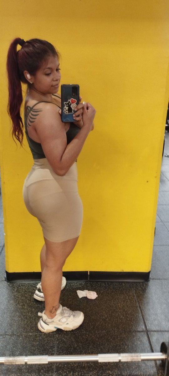 NatyLoveModel's tweet photo. #natylovemodel #fitness #workout #fitnessmodel #model #models see more at https://t.co/YP0OOk6ase https://t.co/lVwHGnpQKX