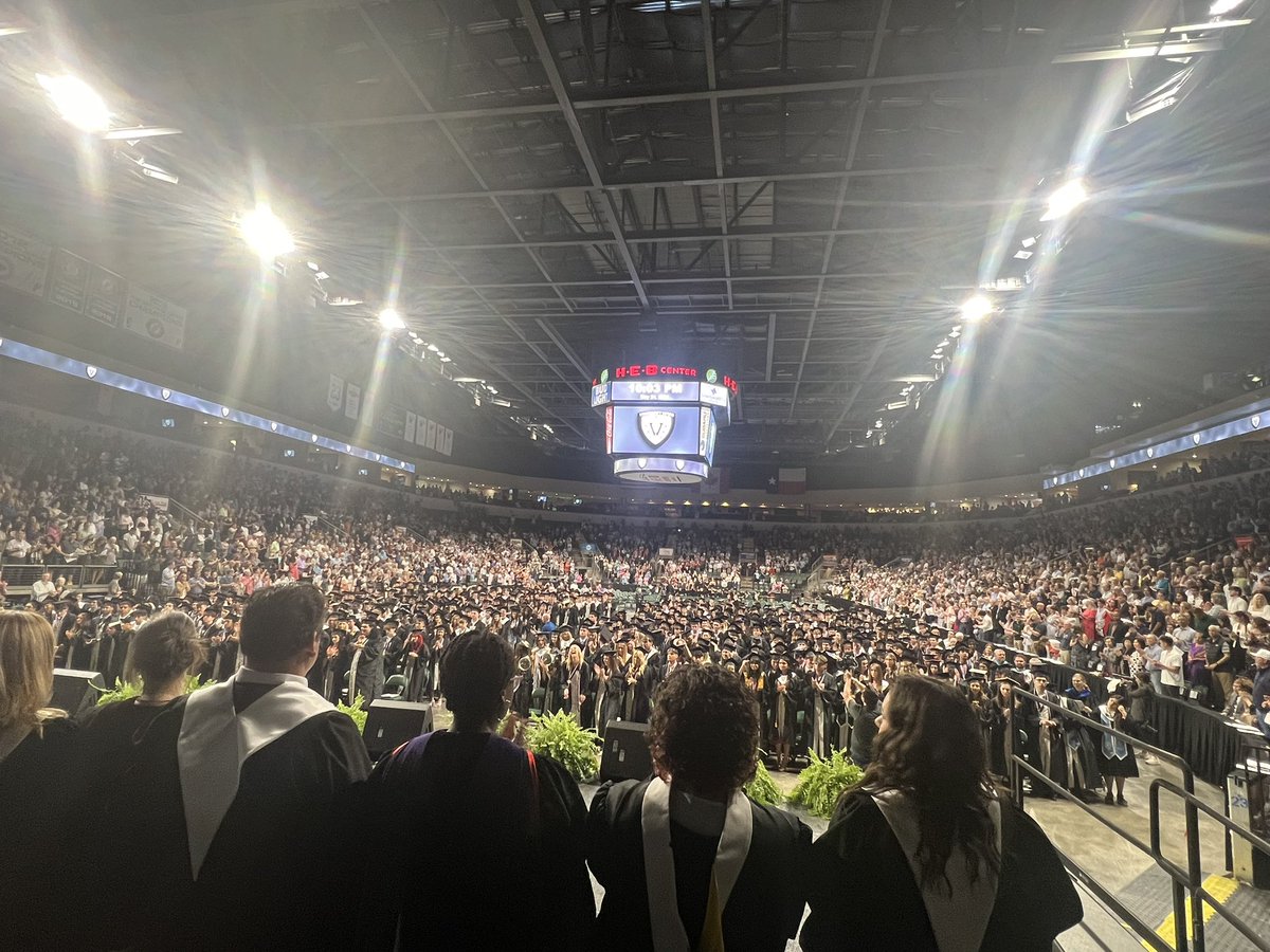 Absolutely love graduation season in @LeanderISD and getting to celebrate all of the incredible accomplishments of our students! Friday was @VistaRidgeHS @TomGlennHS @CPHS_TWolves Vandegrift HS #1LISD #NoPlaceLikeLISD