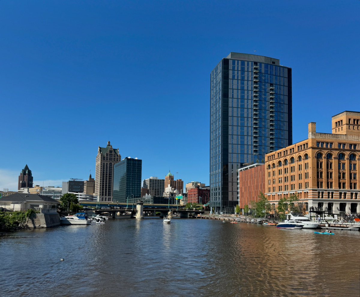 God I love Milwaukee. 

What a stunning day!