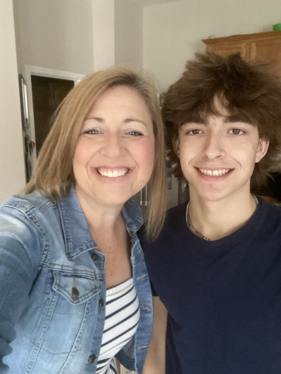 Lea Mitchell tweet media