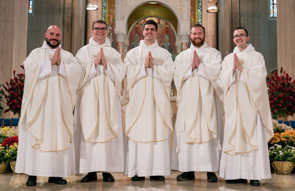 PetriOP's tweet image. Five new Dominican Priests into the world to bring Gospel clarity to sin and confusion. #OPpower