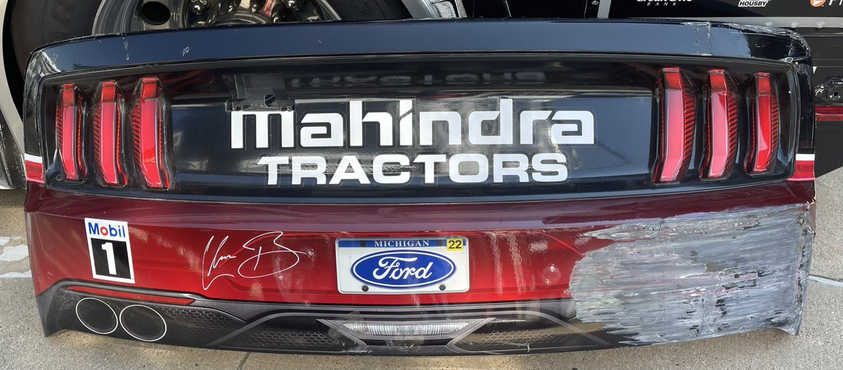 197SM's tweet photo. One of my goals for my NASCAR collection is to get a @ChaseBriscoe_14 rear bumper from each year of his cup career. Year 4 was picked up today and already inked!
2021 @HighPoint - race unknown 
2022 @Mahindra_USA - Coke 600
2023 @Mahindra_USA - Clash
2024 @rushtruckcenter - Texas https://t.co/aF8oPK9Jrd