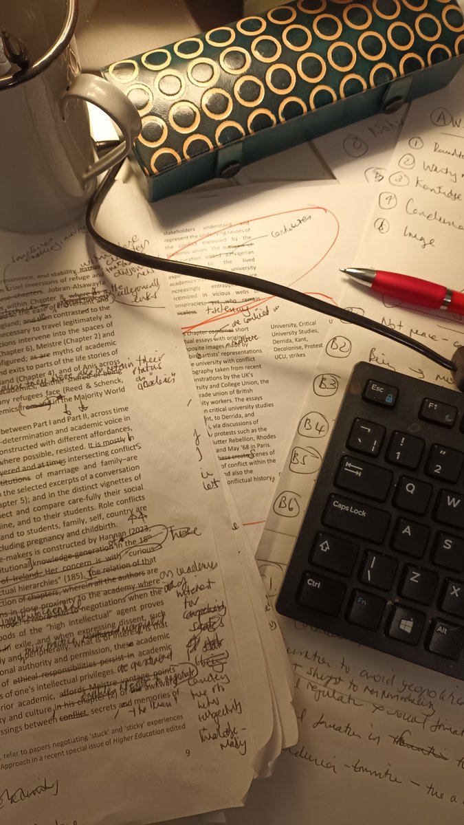 Very honoured: completed editing of book of 10 chapters by 21 academics, memory activists & artists abt conflict-affected #HigherEd. Manuscript submitted this am for peer review. Hold thumbs for us! 🙏 @AdrianaRudling @cjhumanrights @Guirierum @QUBMitchell @QUBSSESW @cri_shet