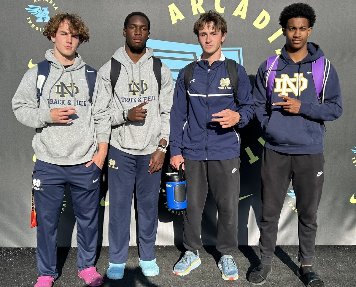 Good luck to <a href="/elliotvcooper/">Elliot Cooper 2025</a> , <a href="/EhimenO1/">Ehimen Oyamendan</a> , <a href="/steele_qb/">Steele Pizzella</a> , and <a href="/TreFernandez3/">Tre Fernandez</a> as they compete for a 4X100 state championship tonight in Clovis, Ca at 5:45PM.  Be great fellas ! 
#Speedkills