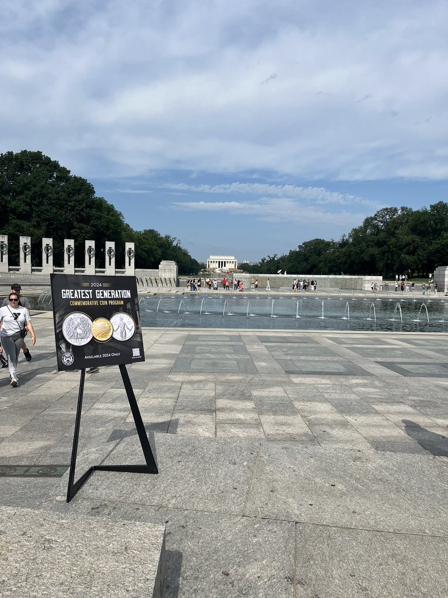 Celebrated the 20th anniversary of the @WWIIMemorial with a lifting tribute to the legacy of the Greatest Generation. To date, more than 100 million have visited since the National WW II Memorial its opening. Humbled to receive the Brigadier General Charles E. McGee UNITY Award.