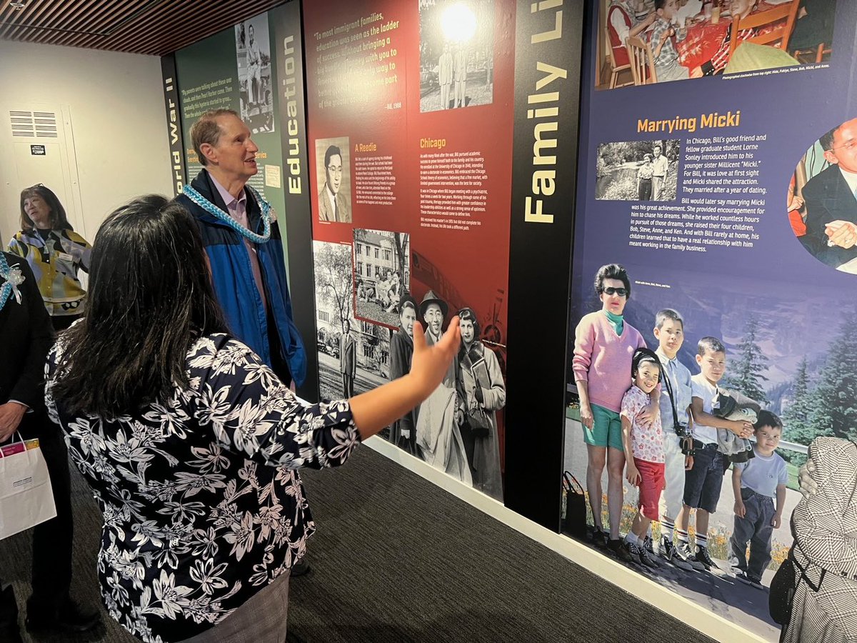 Ron Wyden tweet media