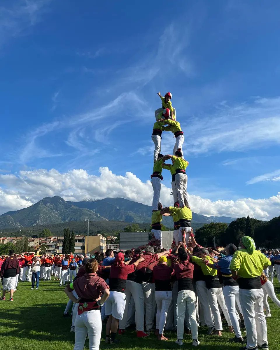 Minyons de Santa Cristina tweet media