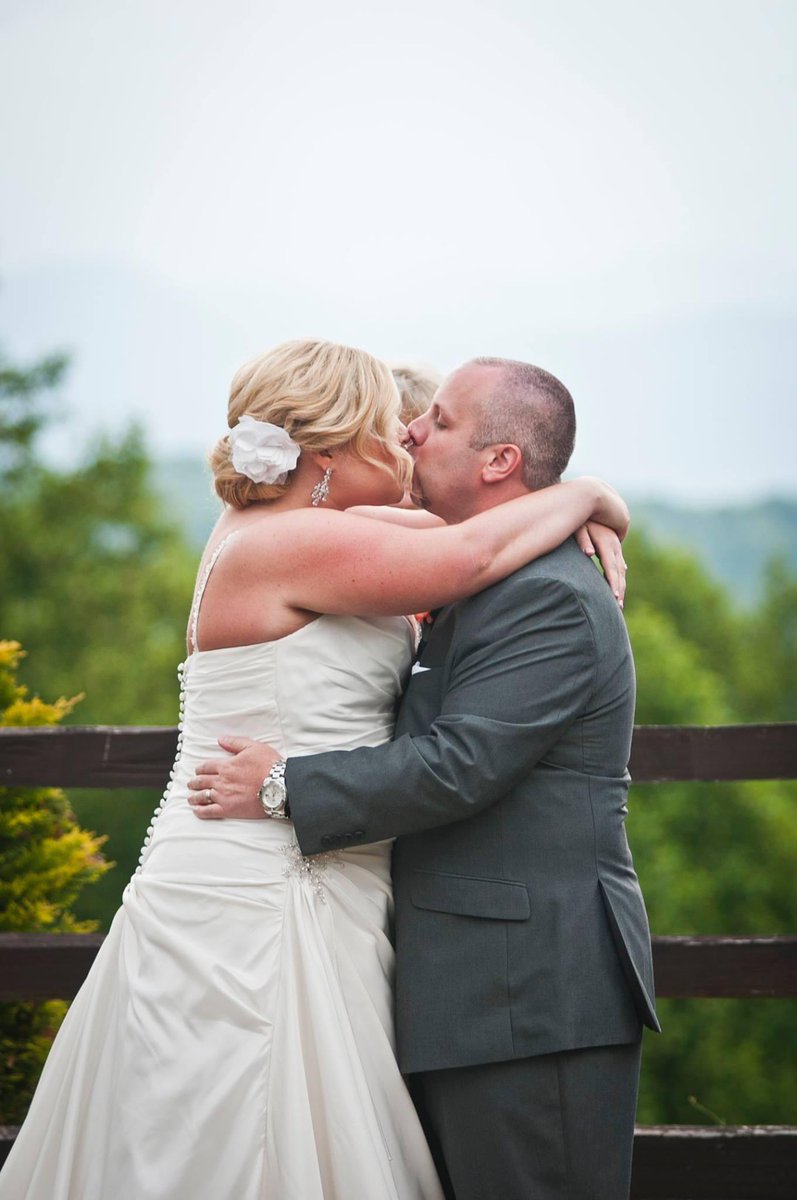 Tiffany Kinney tweet media