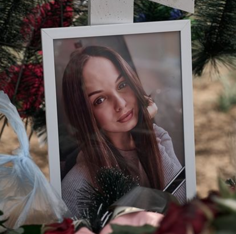 ExScientia_Vera's tweet photo. Dear @JakeSullivan46,
I thought you might like to meet 25 year old Ukrainian Anzhelika Tara who was the victim of your failed weapons policy along with her unborn baby and 6 other civilians in Kharkiv on May 19th.
@POTUS @VP @SecBlinken @SecDef @GenCQBrownJr
#UncuffUkraine https://t.co/7y7PTVpBb9
