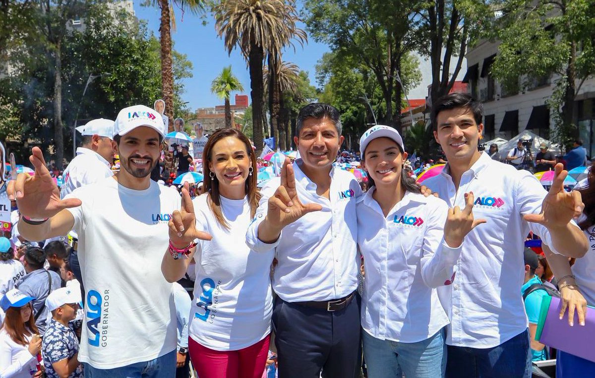 El mejor cierre de campaña con la mejor compañía. ¡Gracias, familia! 🤜💥🤛 #LaloGobernador