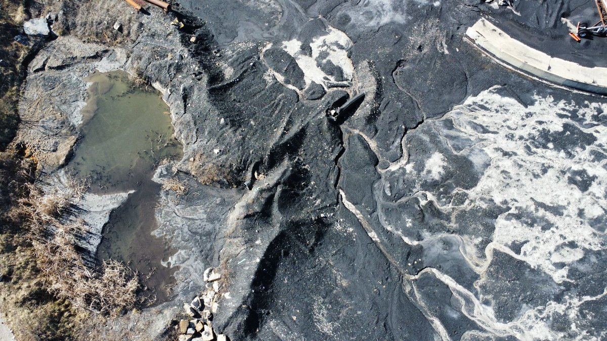 pythienne's tweet image. 🕳️