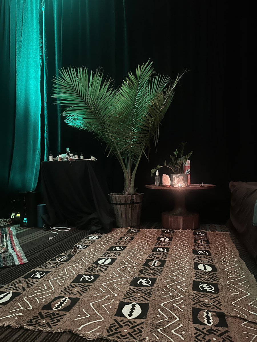 OwnEveryPiece tweet media