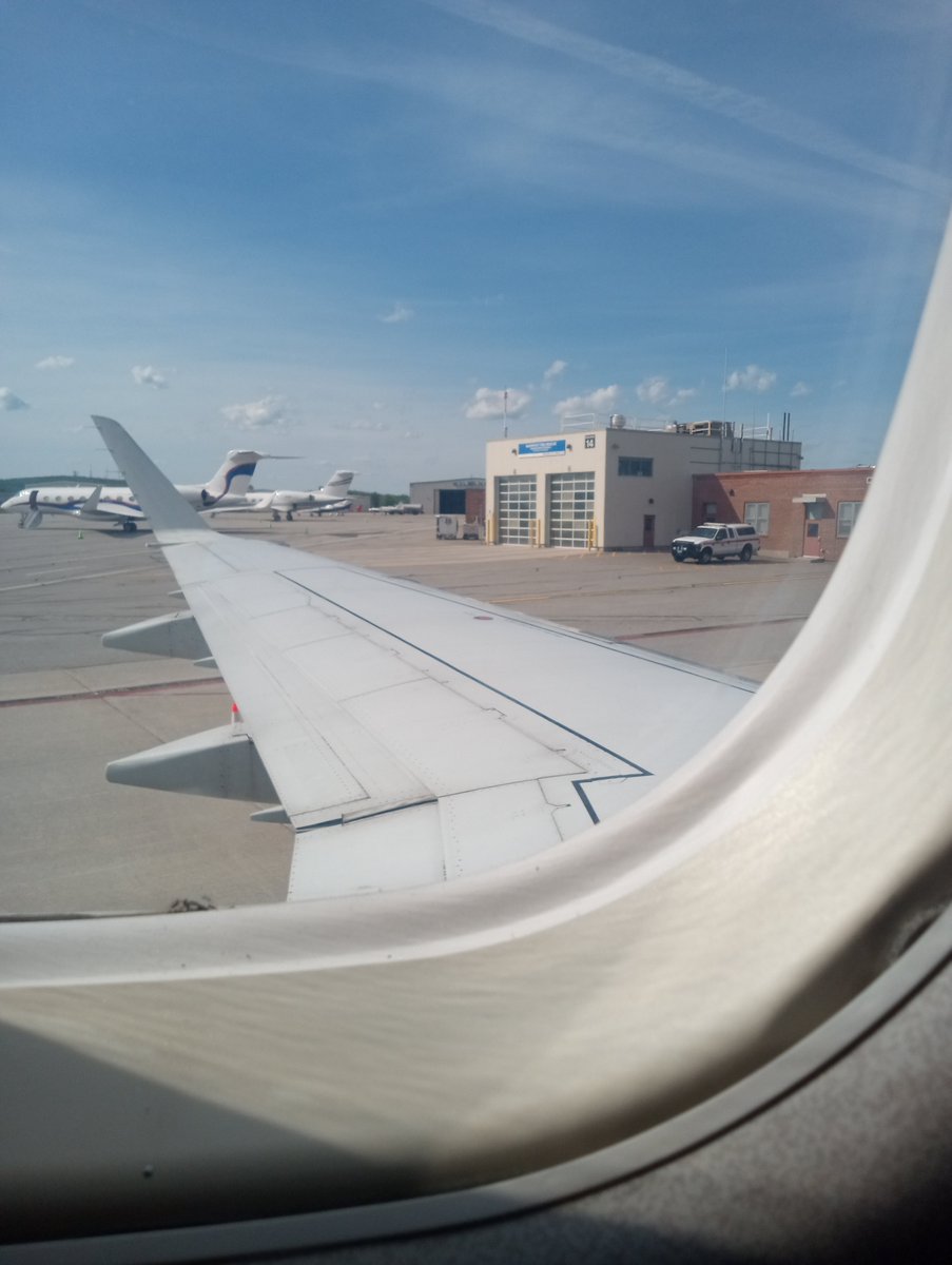 faem00n's tweet photo. Got butterflies excited for Miami 🦋 https://t.co/GE42a1sR8D