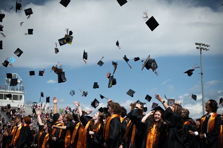 SVVSD's tweet photo. Hats off to the Mead High School Class of 2024! The future is bright for our Mavericks. We look forward to seeing you take the world by #StVrainStorm @MeadHS 🎓 ⚡ 

📸 View the album at https://t.co/sBppM7worh https://t.co/42Tku1wnh6