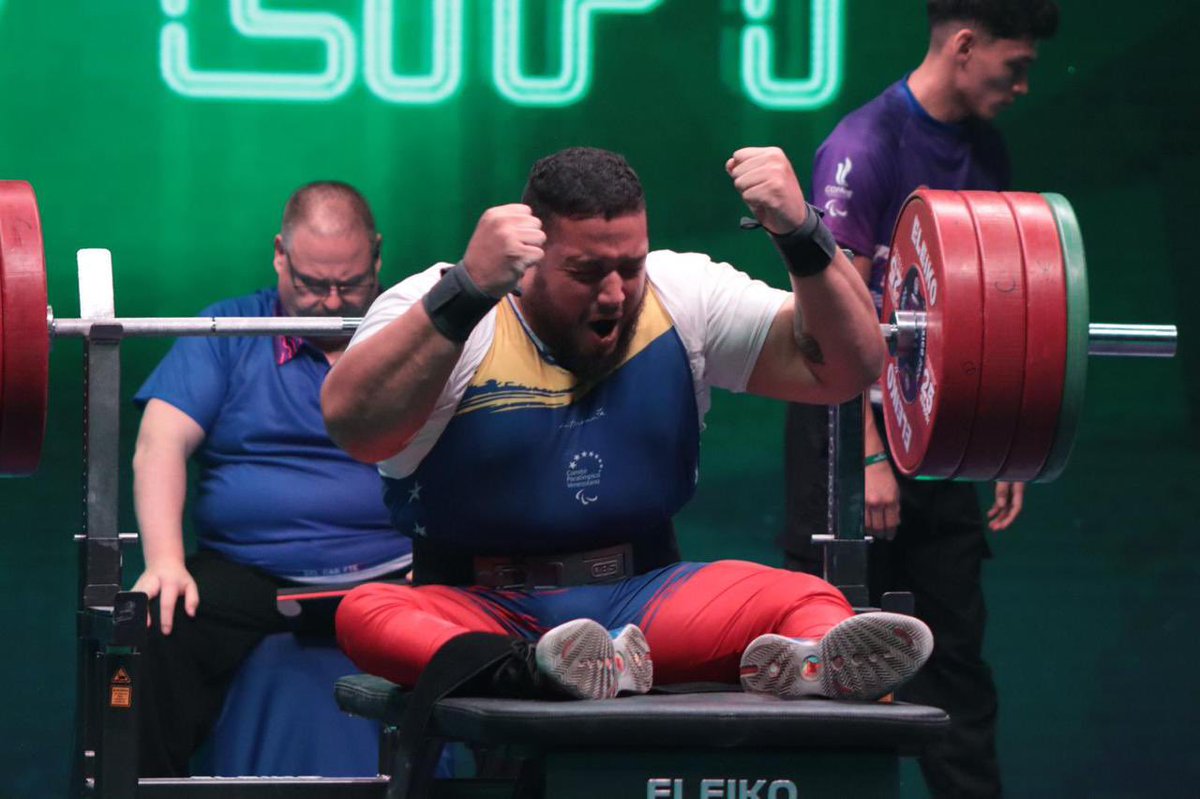 ¡Momentos históricos se vivieron en la categoría “Men’s Up To 107kg & over 107kg”! 🔥🏋️‍♂️

¡Descubre este y más momentos de la 🏆Copa Mundial de Para Powerlifting México 2024! 

📱🔔Síguenos en redes sociales para enterarte de este magno evento. 🔝