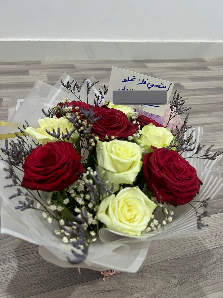 shh____702's tweet photo. @smx19_ بهالشهرين حصلتتتت على هالوردد الله يديم لنا الناس الي تسعـدنــا :💕💕 https://t.co/OYwz6UzU1a