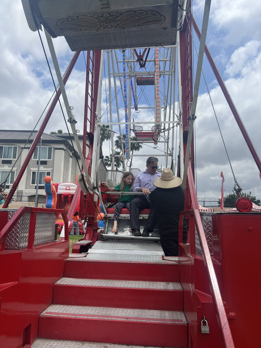 Had a blast at @lot318’s Fourth Annual Good Life Celebration Health Fair 🎡❤️

Always a great time promoting positive learning and recreational experiences for our communities — the Ferris wheel is a huge plus!

#sd37 #healthfair #ferriswheel #lot318