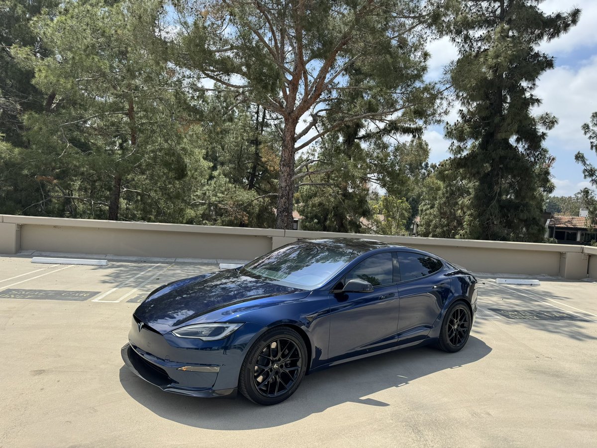 TSportline's tweet image. This Model S Plaid looks great with our 19” TSR wheels on @continentaltire 👌🏻 #tesla #modelsplaid