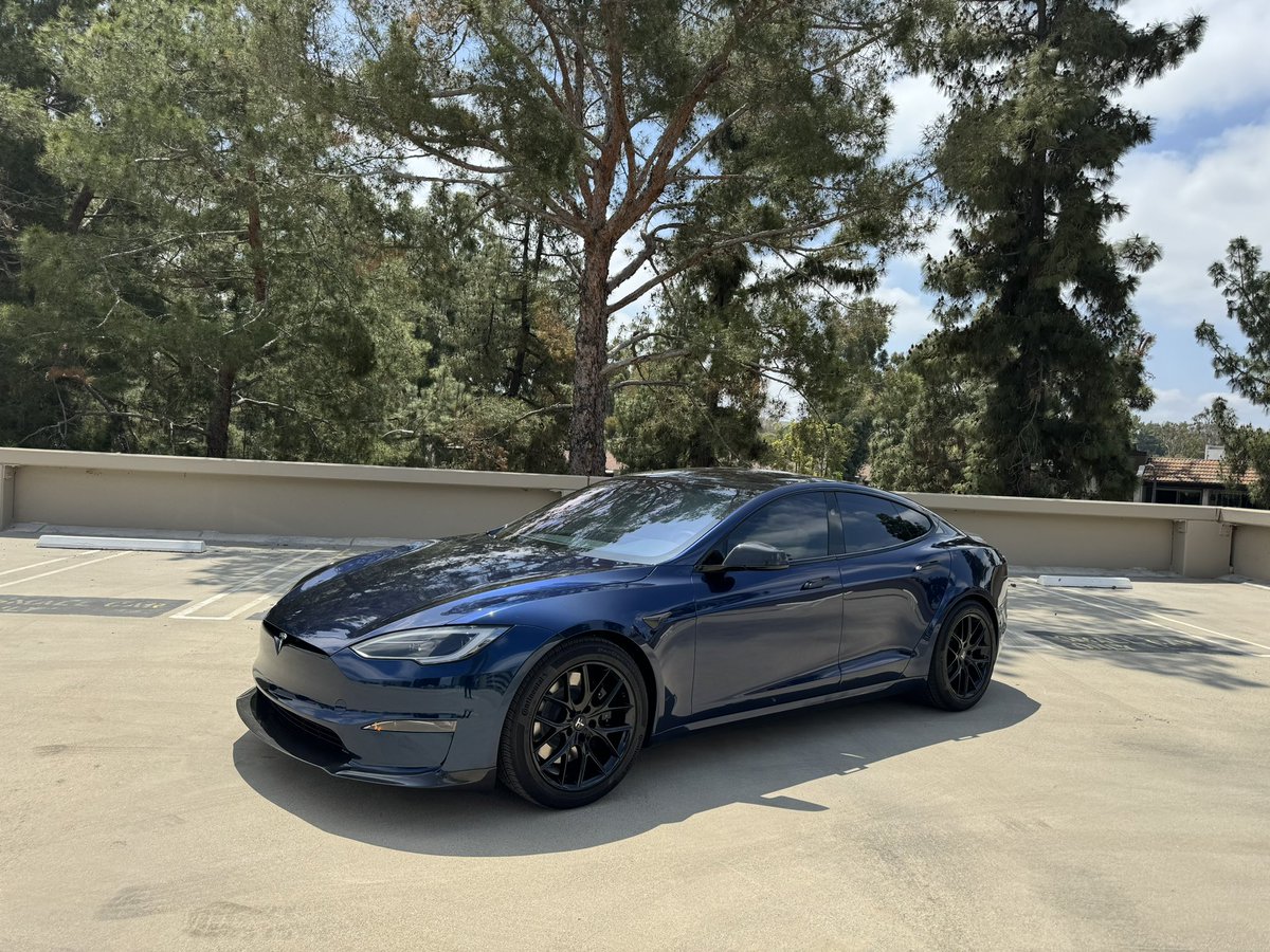 TSportline's tweet image. This Model S Plaid looks great with our 19” TSR wheels on @continentaltire 👌🏻 #tesla #modelsplaid