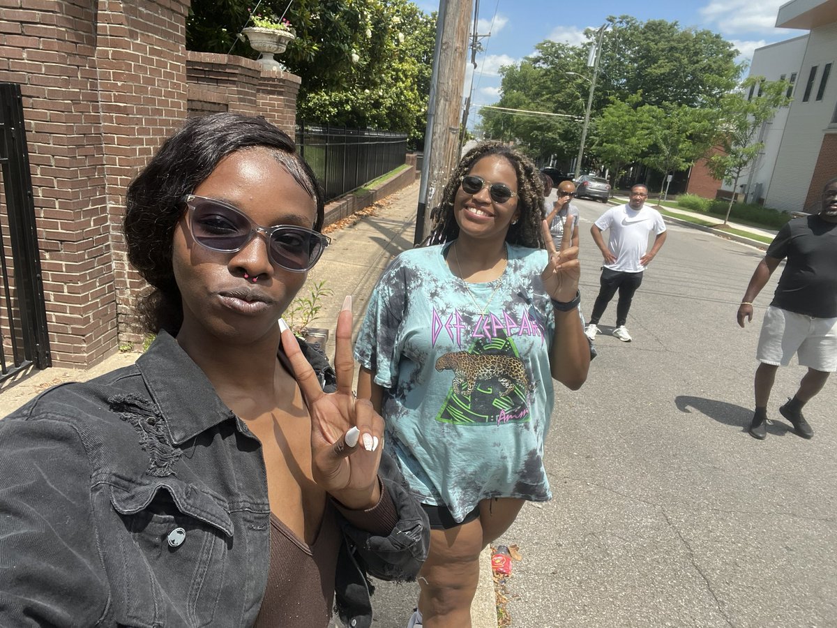 Zy Thompson tweet media