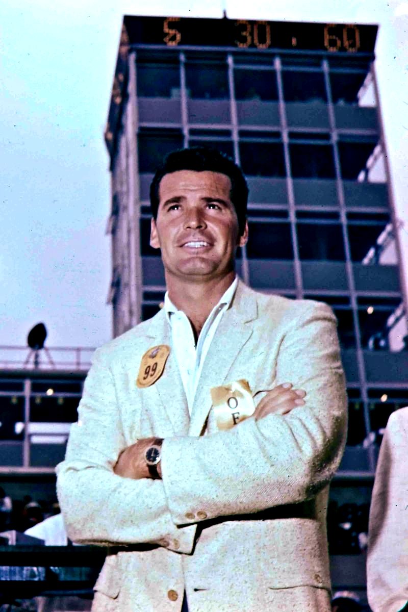 #Indy500 3 time pace car driver #JamesGarner in front of the pagoda!