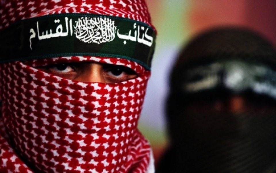 lMl_lMll's tweet photo. فرحة أهالي قطاع غزة بعد الإعلان عن أسر جنود جدد في عملية مركبة بمخيم جباليا شمال غزة.

#ابو_عبيدة 
 https://t.co/5feZsz345J https://t.co/L8wQ4VWCxl
