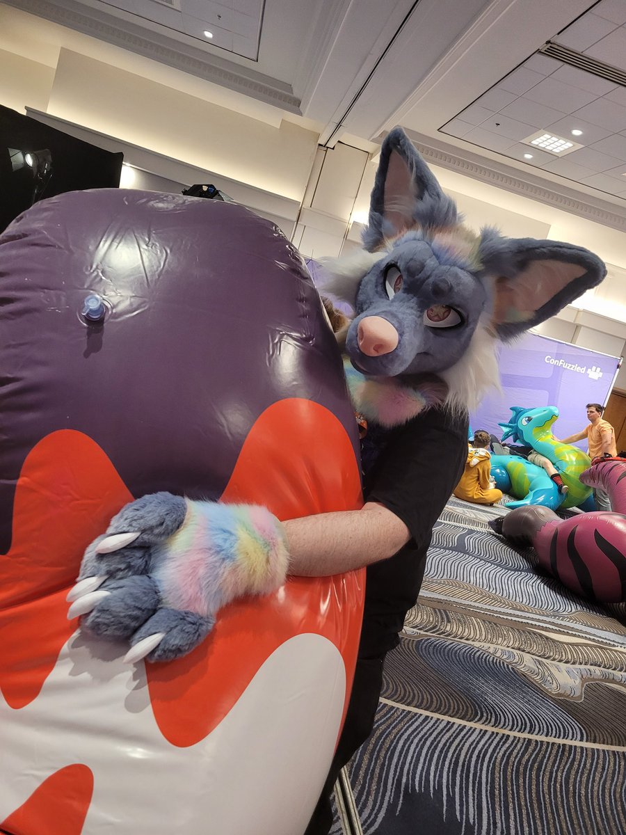 @PuffyPawsToys. LOVE the Red Panda, really looking forward to eventually getting mine!  #SqueakySaturday