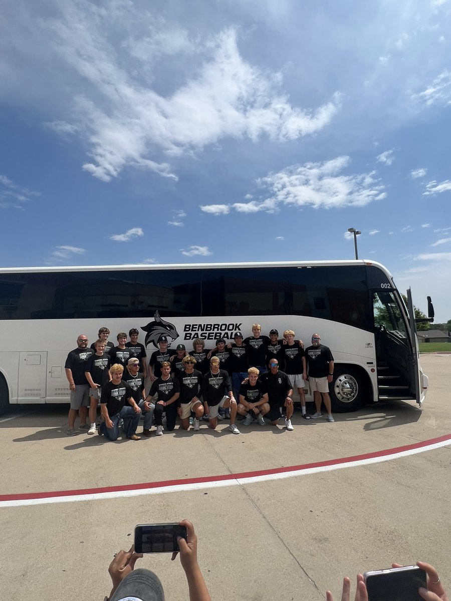 BaseballBobcats's tweet photo. Bobcats end the year 30-8-1. Lose 3-1 to @LibertyEylauAth We have everyone returning next year, but one!  Good luck to @JaedenPowell17 w/ @DucksBsb next season!! Bobcats will be grinding this summer &amp; next fall.  @FWISDAthletics @BenbrookBobcats @dfwvarsity https://t.co/qLPM9viQHq