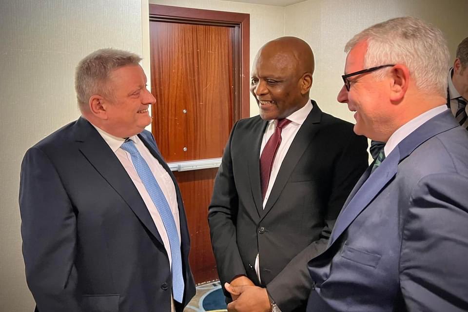 The great expertise of @USAmbGHSD, John N. Nkengasong contributed a lot to the success of the luncheon of @KASonline! John served the @AfricaCDC as the inaugural Direktor from 2016 to 2022.