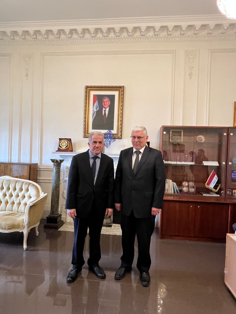 KBEBusiness's tweet photo. It was a pleasure to catch up again with the #Iraqi Ambassador to the UK H.E. Mohammed Jaafar Al-Sadr last Thursday. 

Discussed future collaboration and ways to strengthen the economic ties and increase trade between #Iraq and the #UK.

#internationaltrade #business #العراق https://t.co/kMftfnqRch