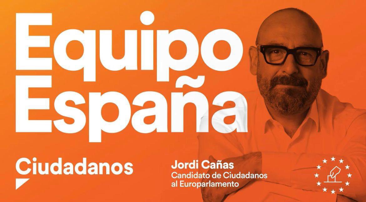 Verás Pedro, el único #EquipoEspaña es el de Ciudadanos.

En el tuyo juegan los que pactan con los que atacan España. La careta se os ha caído a los dos.