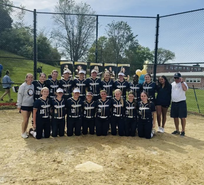 FINALAC16 Danvers12. AC puts up 20 hits and wins the Emily Shann MemorialTourney. SRKathleen Simmons went.5/5 SRJacquiMurdock tourney MVP. Jacket toSRLucyHogan 3/4 3RBIs. Thank you toFenwickfor hosting a greattourney. #3for3 <a href="/GlobeSchools/">Boston Globe Schools</a> <a href="/camkerry7/">Cam Kerry</a> <a href="/BostonHeraldHS/">Danny Ventura</a> <a href="/AC_Athletics/">Arlington Catholic Cougars Athletics</a>