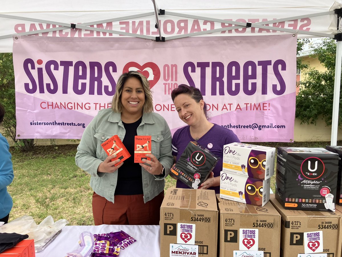 SenatorMenjivar's tweet photo. For #PeriodPoverty Awareness Week, I hosted a #PeriodProduct Giveaway at #SanFernando Gardens in #Pacoima with @ElectedWomen & Sisters on the Streets. #TeamMenjivar also served pupusas, of course!
Special shout out:
@KCCorp
@periodsupplies
@NVCSinc https://t.co/cRGw0KqvB5