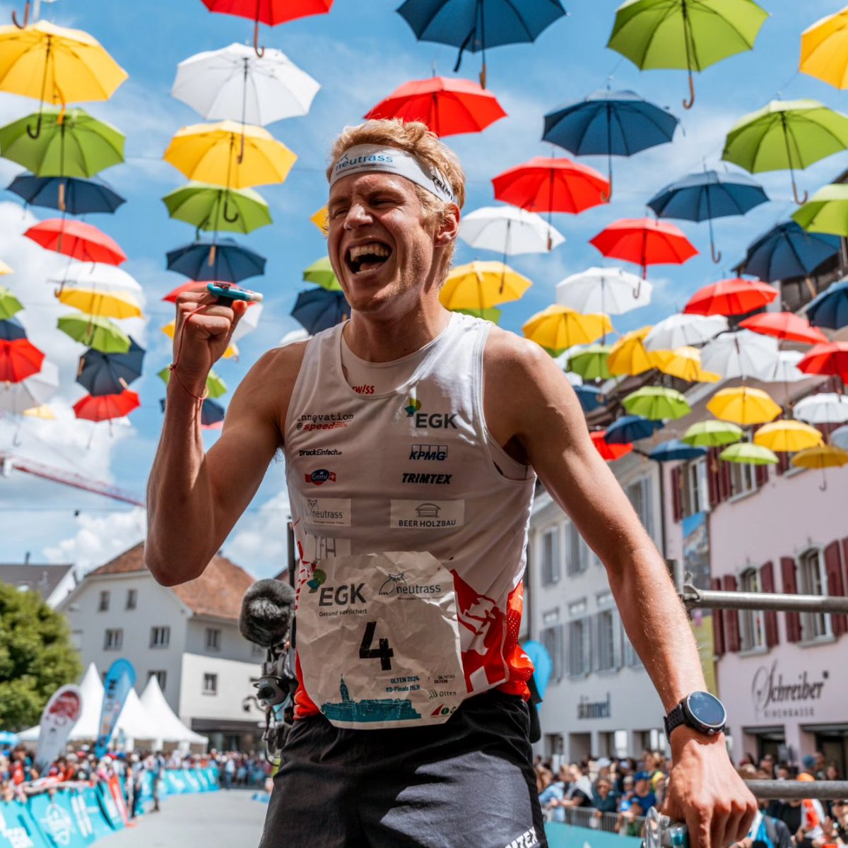 The feeling of winning a World Cup Knock Out Sprint on home ground 🤩

Thank you, to everyone involved!

📸: Sandro Anderes

#orienteering #sprint #knockout #worldcup #victory #olten