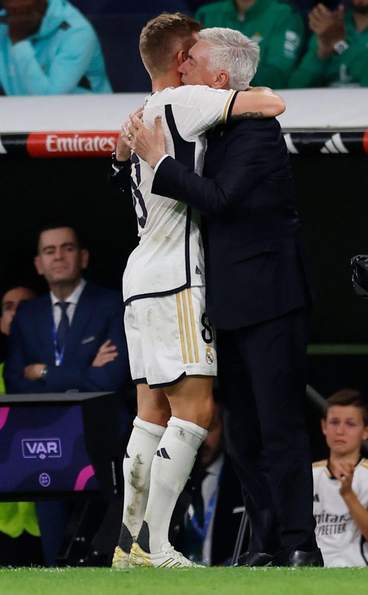 Carlo Ancelotti tweet media