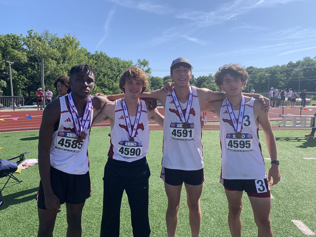 The boys 4x400 of Stanley, Beckett, Benjamin & Aiden is 4th at State!